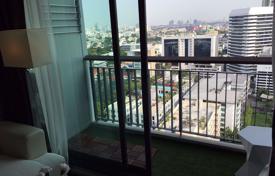 2-zimmer appartements in eigentumswohnungen in Khlong Toei, Thailand. $390 000