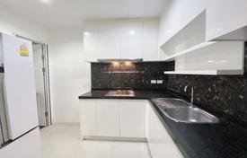 3-zimmer appartements in eigentumswohnungen in Huai Khwang, Thailand. $459 000