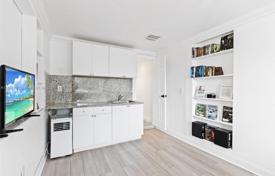 4-zimmer haus in der stadt 160 m² in Miami, Vereinigte Staaten. $745 000