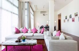 4-zimmer penthaus in Bang Rak, Thailand. $3 700  pro Woche