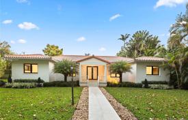 Villa – Coral Gables, Florida, Vereinigte Staaten. 1 767 000 €