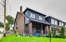 Haus in der Stadt – York, Toronto, Ontario,  Kanada. C$1 464 000