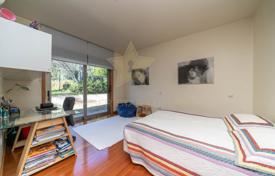 7-zimmer einfamilienhaus 541 m² in Porto (city), Portugal. 750 000 €