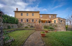 20-zimmer einfamilienhaus in Castelnuovo Berardenga, Italien. 1 200 000 €