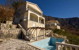 4-zimmer villa 250 m² in Risan, Montenegro. 750 000 €