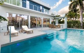Villa – Miami Beach, Florida, Vereinigte Staaten. 4 425 000 €