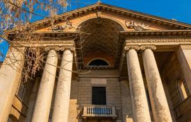 30-zimmer villa in Cremona, Italien. Price on request