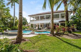 8-zimmer villa 716 m² in Miami, Vereinigte Staaten. $2 896 000