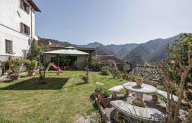 6-zimmer villa 424 m² in Lucca, Italien. 1 198 000 €