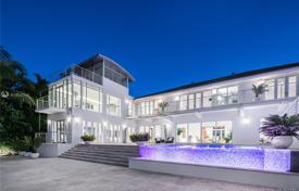 9-zimmer villa 971 m² in Miami Beach, Vereinigte Staaten. 15 590 000 €