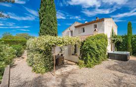 Einfamilienhaus – Lourmarin, Provence-Alpes-Côte d'Azur, Frankreich. 849 000 €