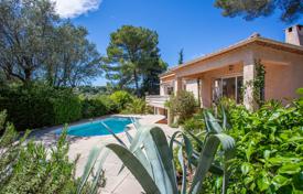 Villa – Provence-Alpes-Côte d'Azur, Frankreich. 3 160 €  pro Woche
