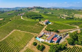12-zimmer villa in Asti, Italien. 3 600 000 €