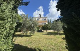 7-zimmer einfamilienhaus 307 m² in Herceg Novi city, Montenegro. 590 000 €