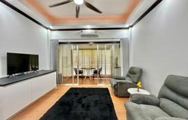 2-zimmer wohnung 81 m² in Pattaya, Thailand. $96 000