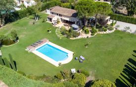 Einfamilienhaus – Chateauneuf-Grasse, Côte d'Azur, Frankreich. 1 960 000 €