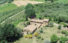 7-zimmer villa 431 m² in Pienza, Italien. 1 900 000 €