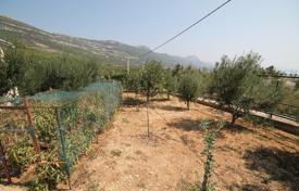 Farm in Kaštel Novi, Kroatien. 150 000 €