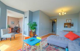 3-zimmer wohnung in Eglinton Avenue East, Kanada. C$921 000