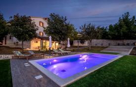 6-zimmer haus in der stadt 200 m² in Labin, Kroatien. 680 000 €