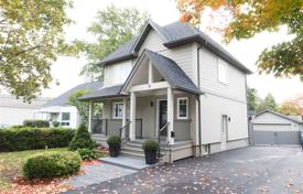 4-zimmer haus in der stadt in Etobicoke, Kanada. C$1 655 000