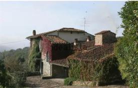 4-zimmer villa 400 m² in Florenz, Italien. 1 650 000 €