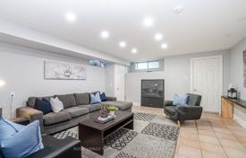 10-zimmer haus in der stadt in Old Toronto, Kanada. C$2 059 000