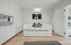 6-zimmer haus in der stadt in Etobicoke, Kanada. C$1 600 000