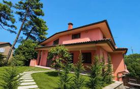 7-zimmer villa 382 m² in Larciano, Italien. 400 000 €