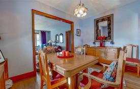 4-zimmer haus in der stadt in Scarborough, Kanada. C$1 601 000