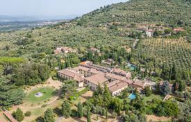 50-zimmer landgut 12952 m² in Arezzo, Italien. 25 000 000 €