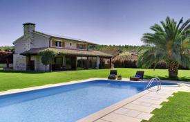 Villa – Pula, Istria County, Kroatien. 2 500 000 €