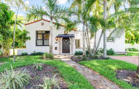 Einfamilienhaus – Coral Gables, Florida, Vereinigte Staaten. 666 000 €