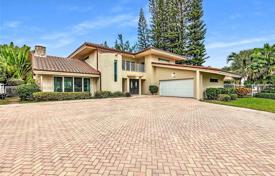 Haus in der Stadt – Golden Beach, Florida, Vereinigte Staaten. $4 395 000