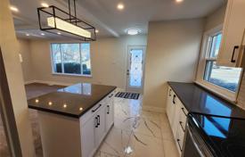 4-zimmer haus in der stadt in Etobicoke, Kanada. C$1 640 000