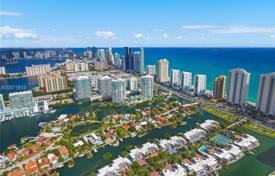 Wohnung – Collins Avenue, Miami, Florida,  Vereinigte Staaten. 1 480 000 €