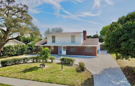 5-zimmer haus in der stadt 247 m² in West Palm Beach, Vereinigte Staaten. $700 000