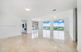 Eigentumswohnung – South Bayshore Drive, Miami, Florida,  Vereinigte Staaten. $2 100 000