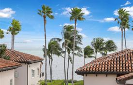 Eigentumswohnung – Fisher Island Drive, Miami Beach, Florida,  Vereinigte Staaten. $3 890 000