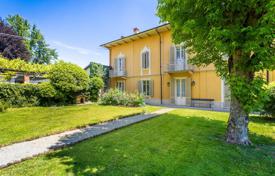 Einfamilienhaus in Turin, Italien. 700 000 €