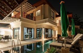 4-zimmer stadthaus 450 m² in Choeng Thale, Thailand. $1 040 000