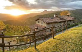 7-zimmer villa 290 m² in Lucca, Italien. 1 320 000 €