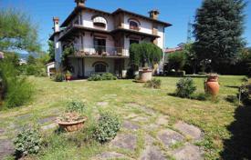 Villa 448 m² in Pistoia, Italien. 750 000 €