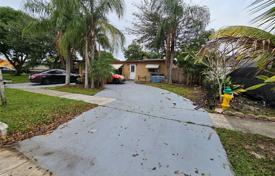 Haus in der Stadt – Margate, Broward, Florida,  Vereinigte Staaten. $495 000
