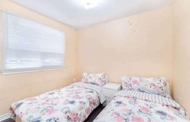 5-zimmer haus in der stadt in Scarborough, Kanada. C$1 547 000