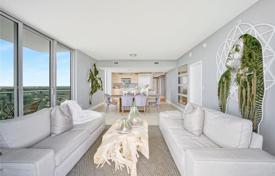 Eigentumswohnung – North Miami Beach, Florida, Vereinigte Staaten. $1 100 000