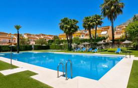 3-zimmer stadthaus 298 m² in Marbella, Spanien. 950 000 €