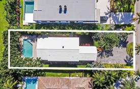 Haus in der Stadt – Golden Beach, Florida, Vereinigte Staaten. $3 500 000