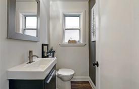 4-zimmer haus in der stadt in Scarborough, Kanada. C$1 867 000