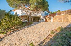 Haus in der stadt 446 m² in Calella de Palafrugell, Spanien. 350 000 €